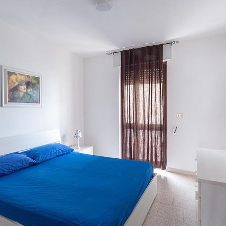 Appartamento A 150 M Dal Mare Climatizzato Con Bellissimo Patio Esterno Torre Pali 외부 사진